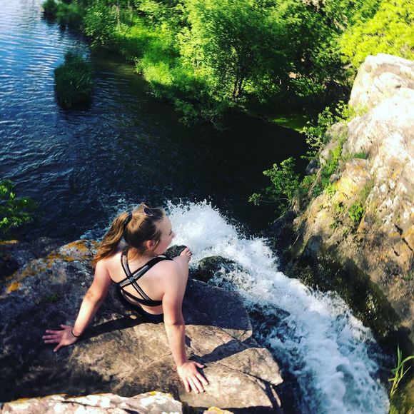 Meet your Posher, Jessica - Picture 1 of 1